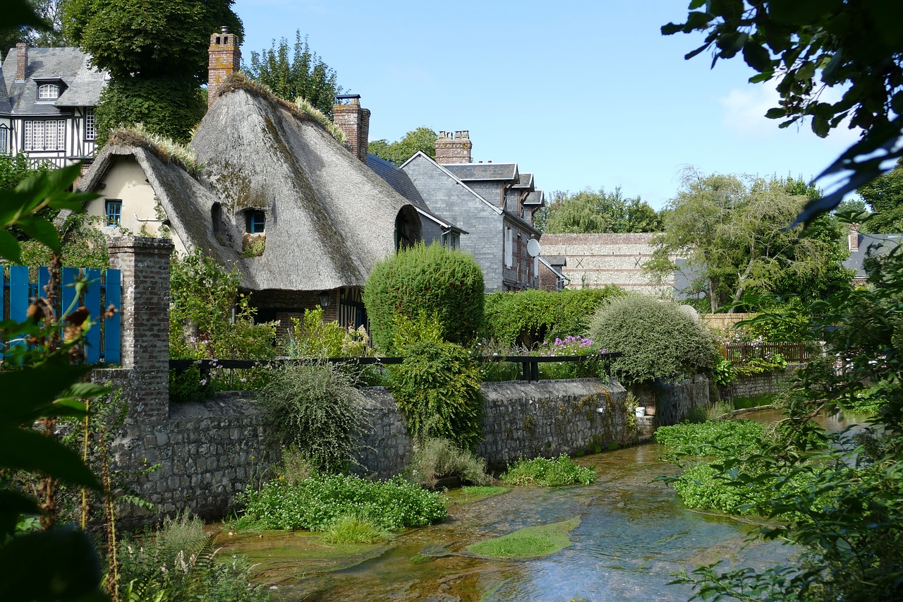 Le charme des villages normands