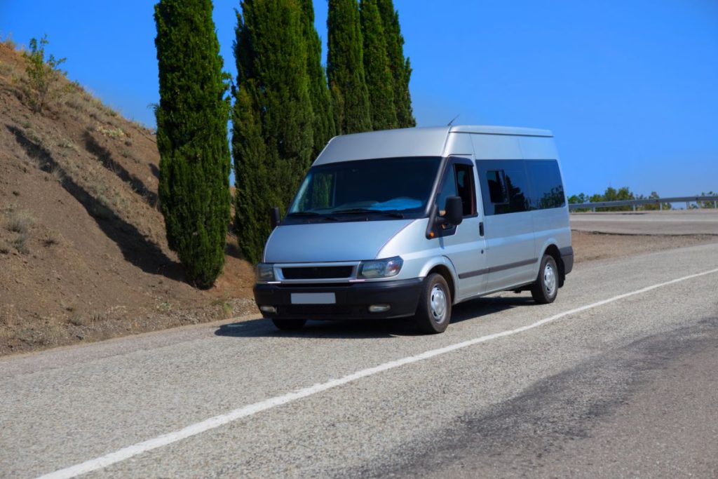 Comment choisir le minibus parfait pour vos besoins de location ?