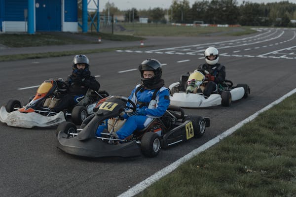 Choisir la piste de karting parfaite pour votre excursion : revue complète