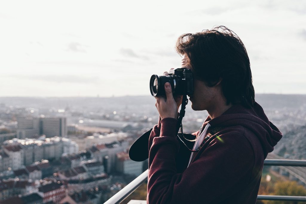immortalisez vos moments précieux avec un photographe d'événements professionnel. capturez les émotions, l'ambiance et les détails de vos célébrations, qu'il s'agisse de mariages, de fêtes d'anniversaire ou d'événements d'entreprise.